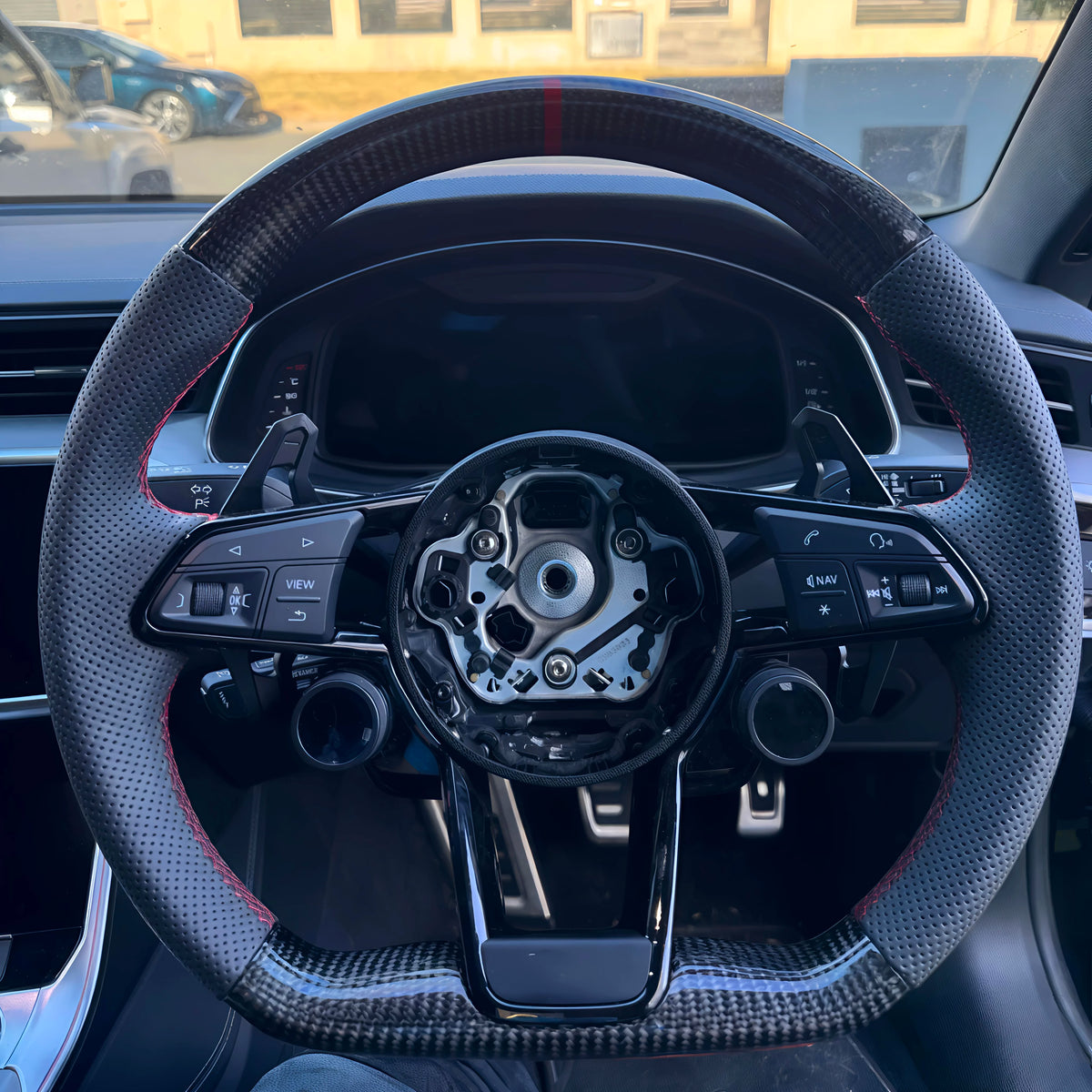 GZYLC Custom Forged Carbon Fiber Steering Wheel for Audi A3 8V 8L A4 B8 B9 B7 A6 C8 C7 TT 8J Q3 Q5 S4 B8.5 Q7 A5 R8 RS3 S3